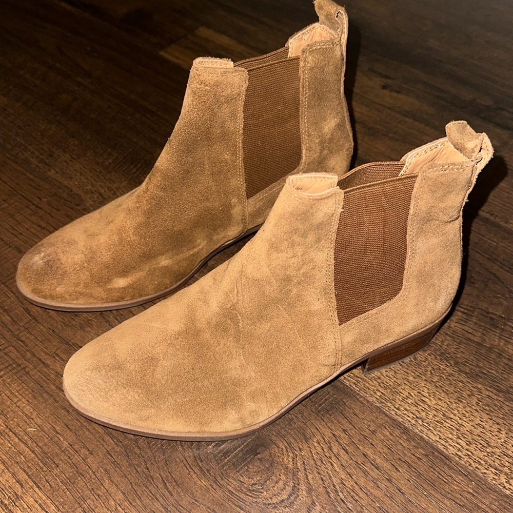 Brand new!!! Steve Madden Dover booties